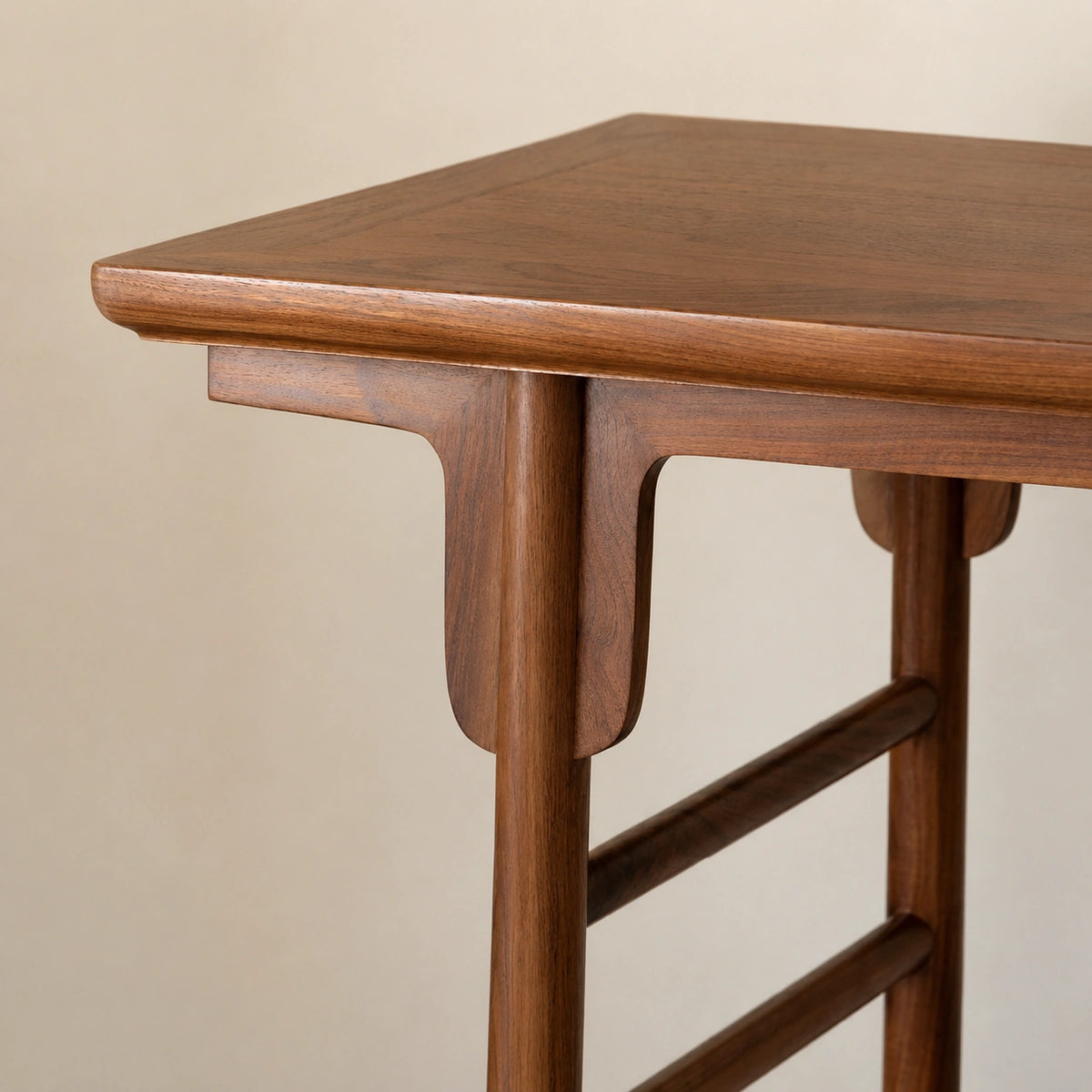 Detail of the tabletop and wooden leg structure