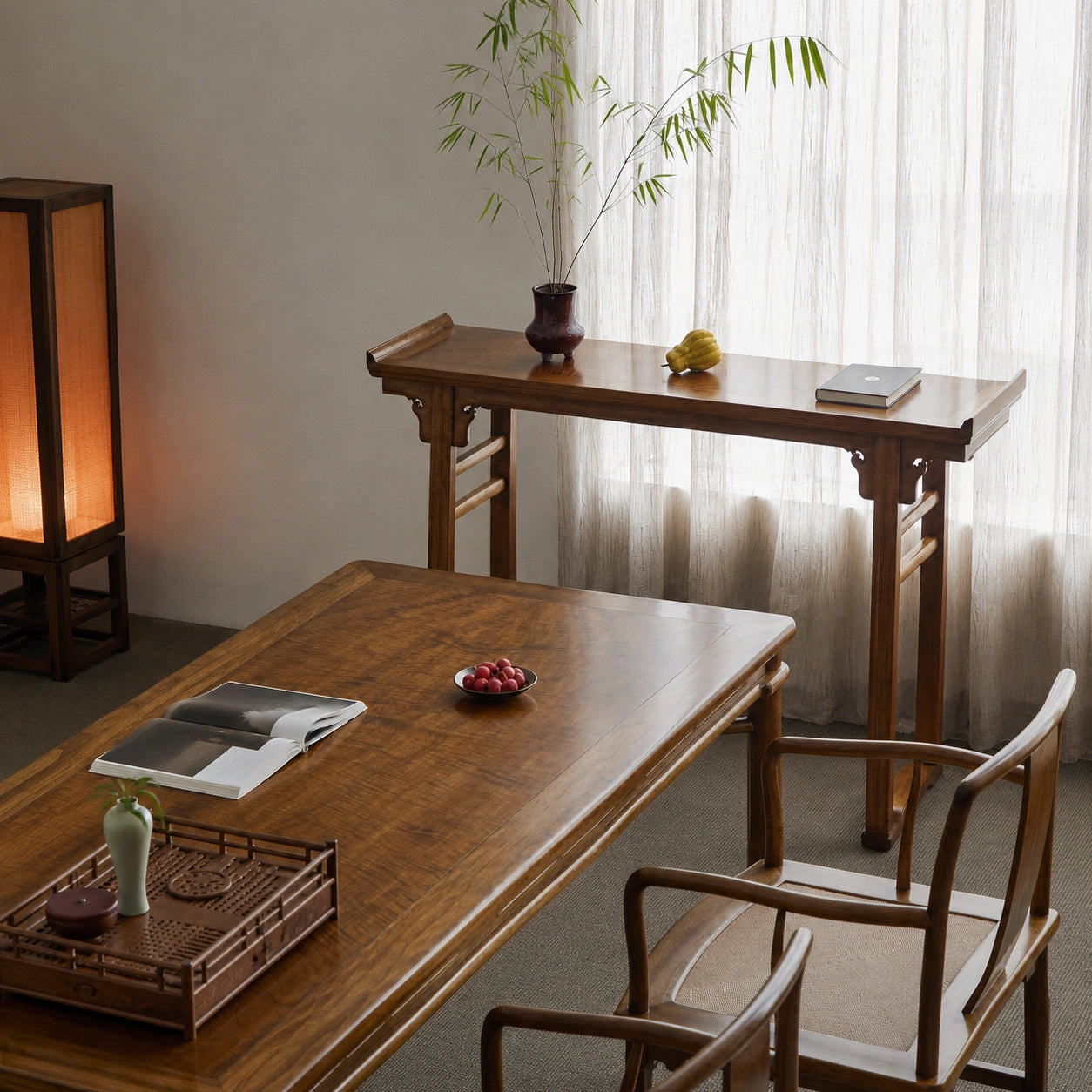 Jinsi Nanmu Solid Wood Writing Desk
